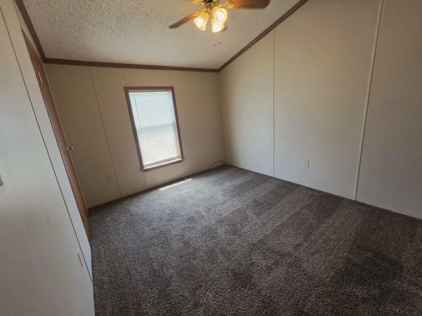 1994 Holly Park Inc Holly Park Mobile Home
