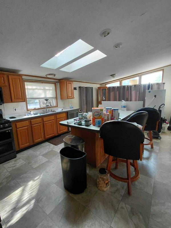 2001 Skyline Manufactured Home