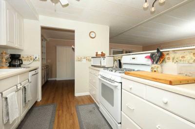 Photo 5 of 8 of home located at 122  Las Almas Winter Springs, FL 32708