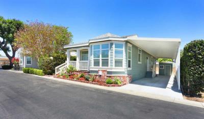 Photo 2 of 33 of home located at 5 Buena Vista Tustin, CA 92780