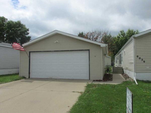 1999 Holly Park Mobile Home
