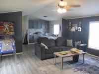 1999 Holly Park Mobile Home