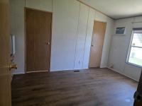 1994 Schult Manufactured Home