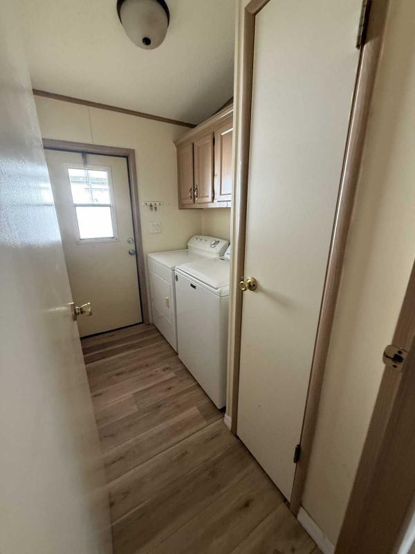 1990 PALM HARBOR MODEL Mobile Home