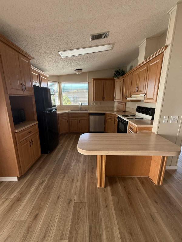 1990 PALM HARBOR MODEL Mobile Home