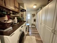 1984 Commodore Bayshore/Regent Manufactured Home