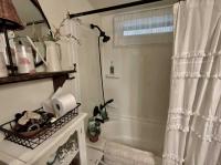 1984 Commodore Bayshore/Regent Manufactured Home