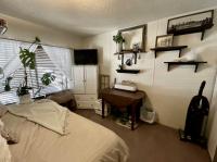 1984 Commodore Bayshore/Regent Manufactured Home