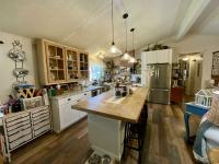 1984 Commodore Bayshore/Regent Manufactured Home