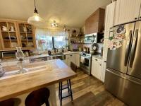 1984 Commodore Bayshore/Regent Manufactured Home
