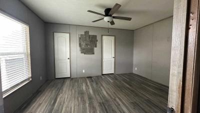 Photo 4 of 14 of home located at 7616 Upper Seguin Rd Converse, TX 78109