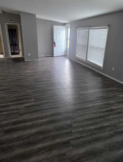 Photo 4 of 8 of home located at 26648 SIERRA LANE Flat Rock, MI 48134