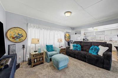 Photo 4 of 12 of home located at 10401 N Cave Creek Rd Phoenix, AZ 85020