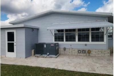 Photo 3 of 14 of home located at 14285 Fort Pierce, FL 34951