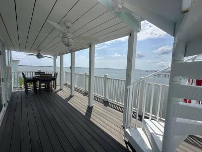 Photo 3 of 27 of home located at 427 S Intercoastal Dr Jensen Beach, FL 34957