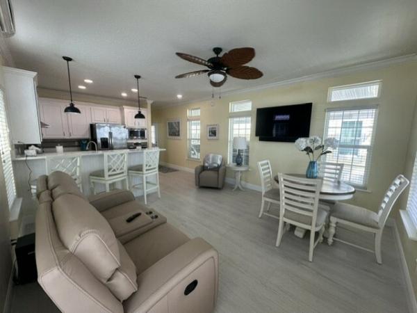 2015 Jacb JACFL33218 Mobile Home