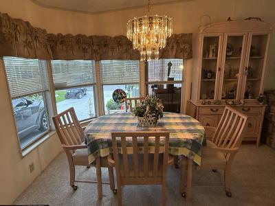 Photo 4 of 10 of home located at 348 Buttonwood Drive Sebring, FL 33876