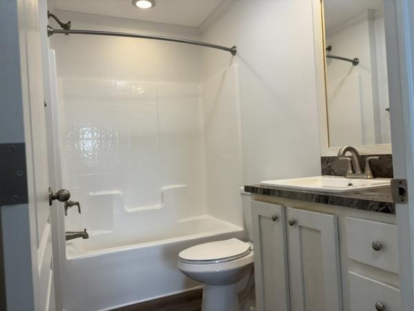 2022 Clayton 27SUN28562A Mobile Home