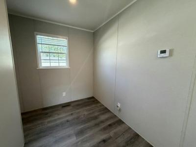 Photo 4 of 11 of home located at 2525 County Line Rd., #255 Des Moines, IA 50321