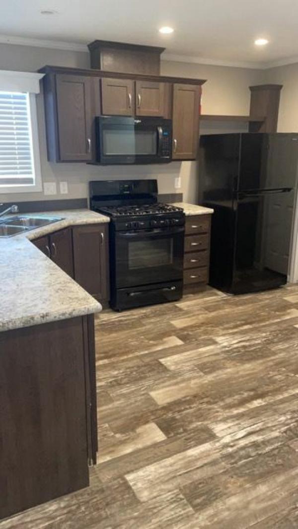 2020 Champion Dutch Diamond Mobile Home