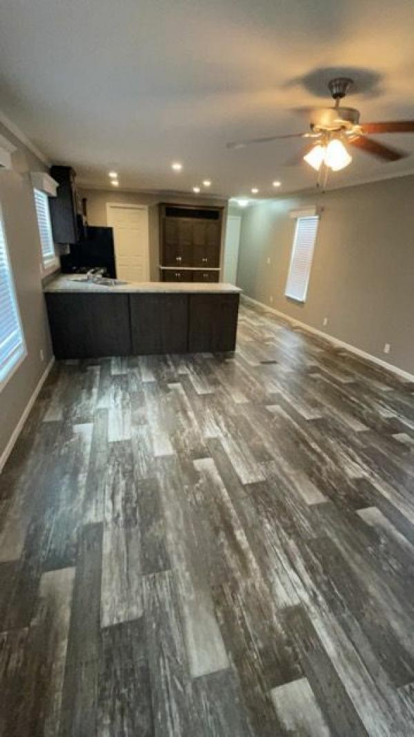 2020 Champion Dutch Diamond Mobile Home