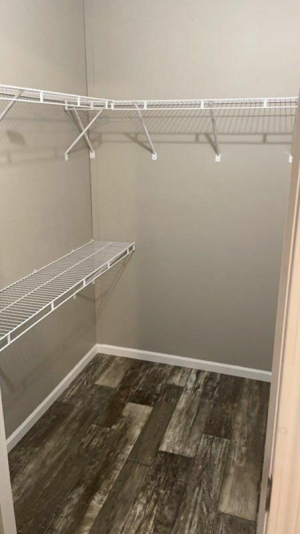 2020 Champion Dutch Diamond Mobile Home