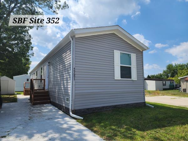 2025 Clayton 96PLH16663b Mobile Home
