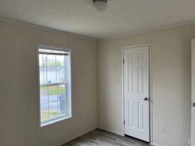 Photo 5 of 28 of home located at 10610 East St Rt 762 #134 #134B Lockbourne, OH 43137