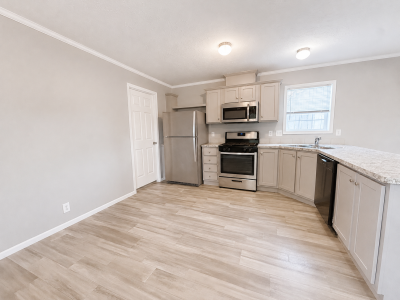 Photo 5 of 25 of home located at 71521 St. Howard Court #394 Romeo, MI 48065