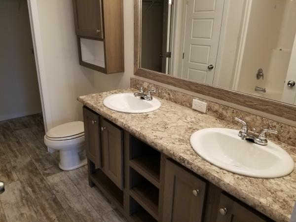 2019 Clayton Homes Inc Heritage Mobile Home