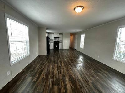 Mobile Home at 208 Lynnwood Dr Lot Lyn-208 West Des Moines, IA 50265