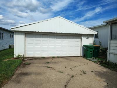 Mobile Home at 101 Village Dr Lot Vil-101 West Des Moines, IA 50265