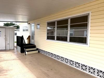 Photo 4 of 8 of home located at 508 44th Ave. E. Lot M-11 Bradenton, FL 34203