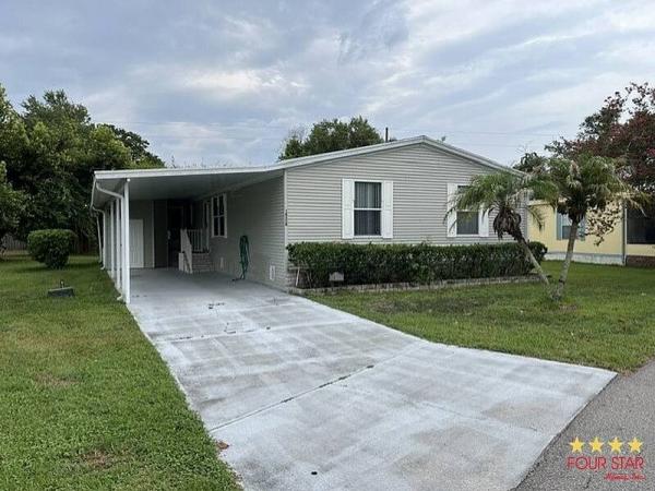 Photo 1 of 2 of home located at 14558 Maidstone Rd Orlando, FL 32826
