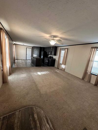 Photo 4 of 8 of home located at 766 Hawick Mount Morris, MI 48458