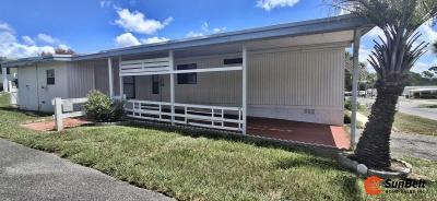 Photo 3 of 50 of home located at 1804 Lakewood Drive Unit A Ocala, FL 34472