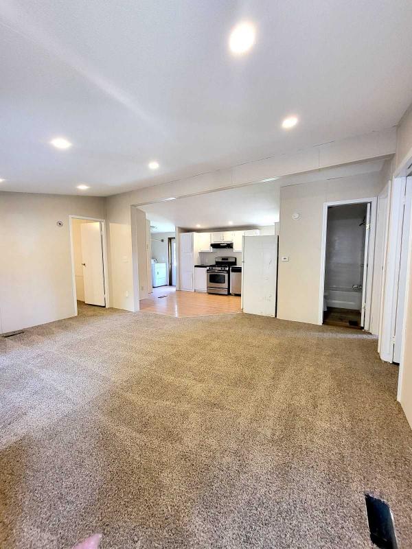 1992 Friendship Mobile Home For Sale