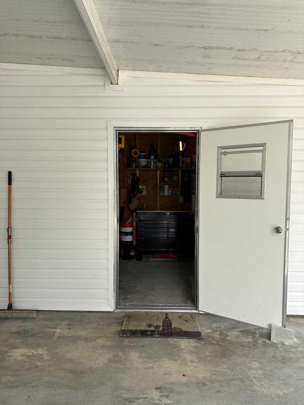 1986 Manufactured Home