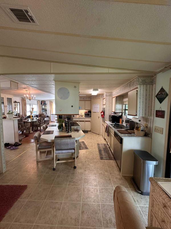 1986 Manufactured Home
