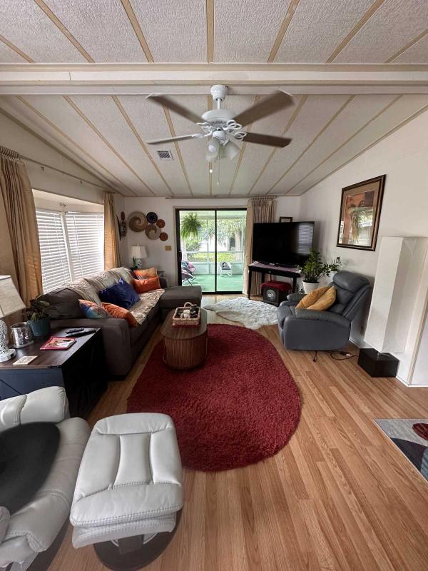1986 Manufactured Home