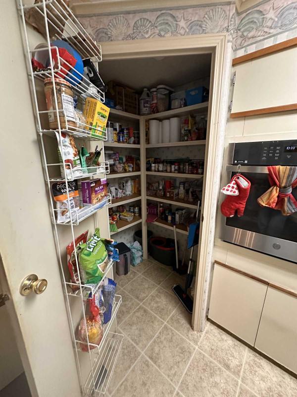 1986 Manufactured Home