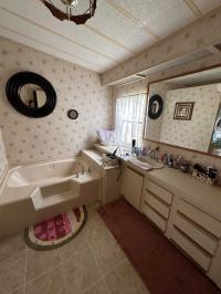 1986 Manufactured Home