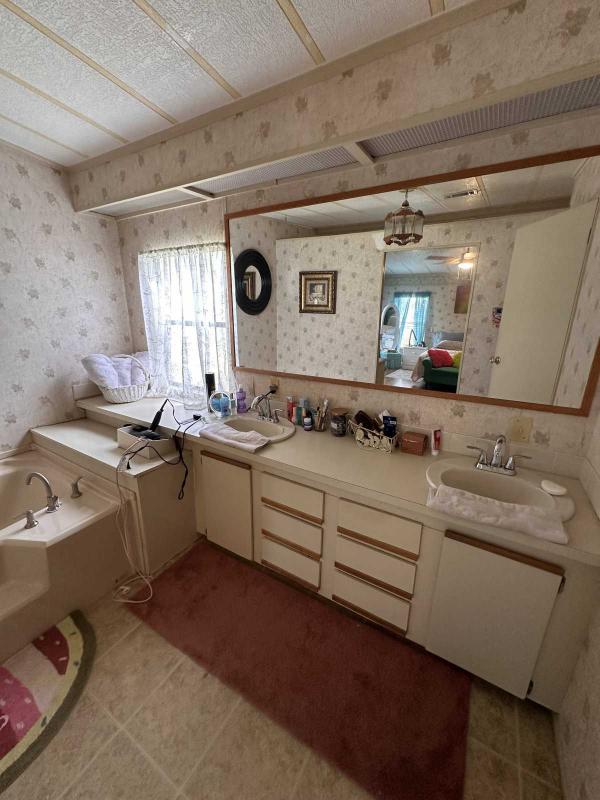1986 Manufactured Home