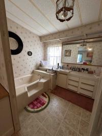 1986 Manufactured Home