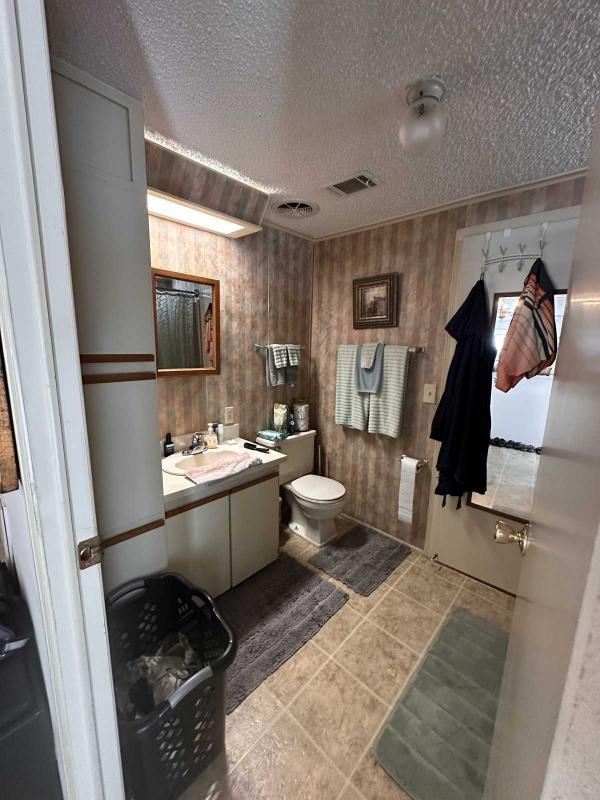 1986 Manufactured Home