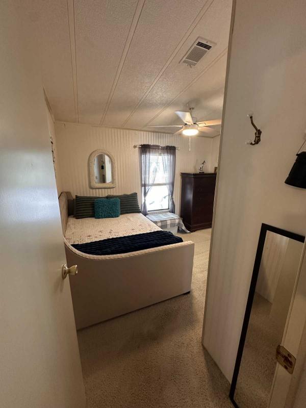 1986 Manufactured Home