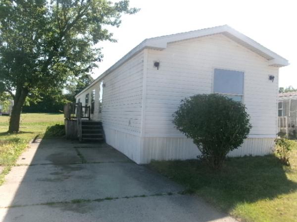 Photo 1 of 2 of home located at 1813 ASPEN Kendallvivlle, IN 46755