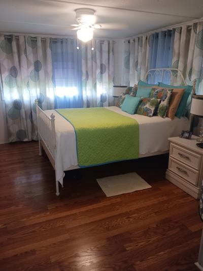 Photo 5 of 35 of home located at 107 WAIKIKI DRIVE Bradenton, FL 34207