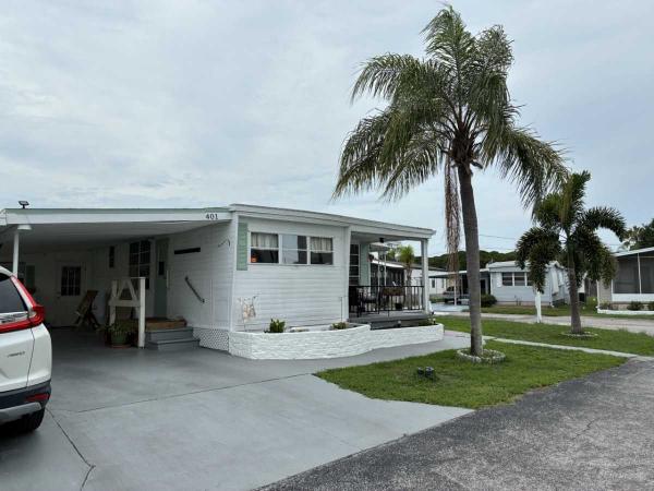 Photo 2 of 2 of home located at 7400 46th Ave N Saint Petersburg, FL 33709