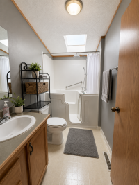 2003 Commander Mobile Home